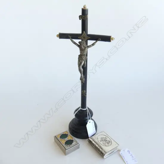 RELIGIOUS ITEMS; CRUCIFIX H.270mm + 2 BOOKLETS & ROSARY ETC