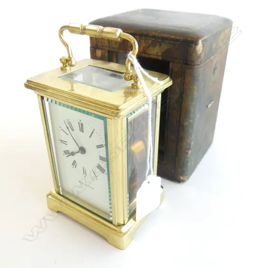 FRENCH CARRIAGE CLOCK IN LEATHER CASE w. KEY, WORKING H.135mm