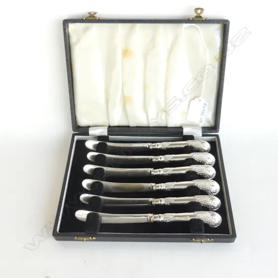 SET 6 CASED STG SILVER HANDLE PATE KNIVES SHEFFIELD 1909 172GMS