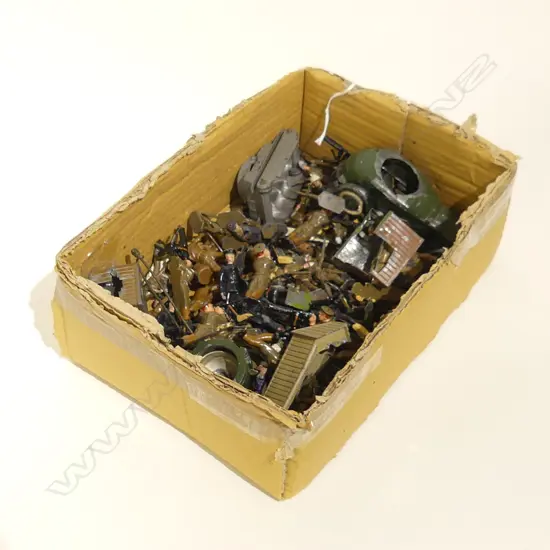 	BOX LOT VINTAGE TIN TOY SOLDIERS ETC BRITIANS ETC some faults
