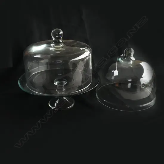 2 GLASS CAKE DOMES + A BASE 330mm dia