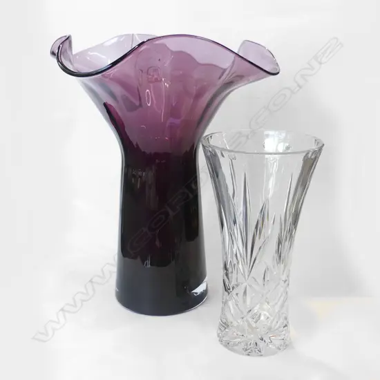 2 VASES; LGE PURPLE H.370mm + CRYSTAL