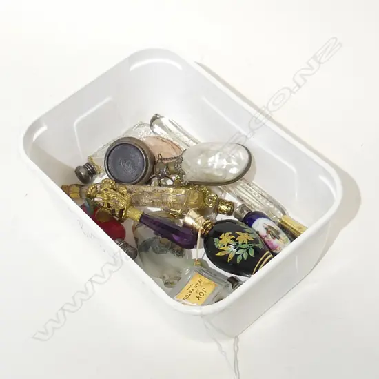 13 ASST. PERFUME / SNUFF BOTTLES