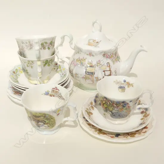 ROYAL DOULTON BRAMBLY HEDGE TEASET; TEAPOT, 4 TRIOS 