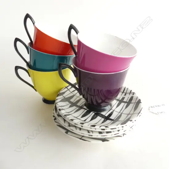 5 ROYAL ALBERT 'SOUTH PACIFIC CUPS & SAUCERS, 5 ASST COLOUR CUPS 