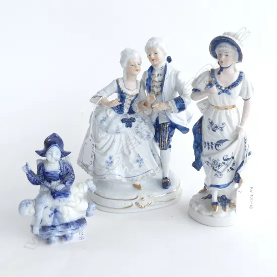 3 VINTAGE BLUE & WHITE FIGURINES; 1 SM DUTCH LADY & BOY (H. 115MM) LADY WITH BIRD (H. 220M) + DANCING COUPLE (H.215MM)