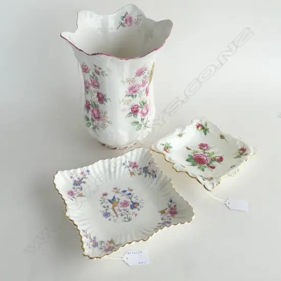 2 HAMMERSLEY FLORAL DISHES  LARGEST 185MM WIDTH & ST GEORGE CHINA FLORAL VASE H225MM