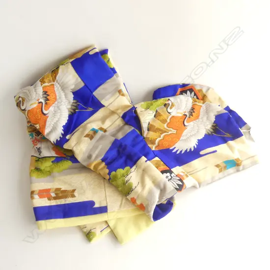 VINTAGE CHILDS KIMONO