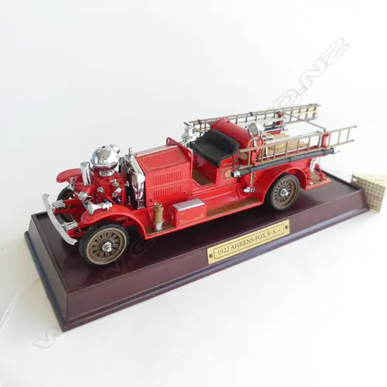 FRANKLIN MINT 1922 AHRENS FOX R-K-4 FIRE ENGINE L.250mm