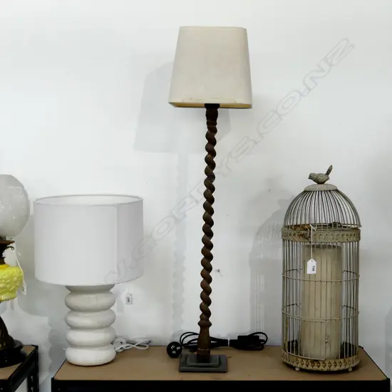 TALL CAST IRON BARLEY TWIST LAMP H.850mm