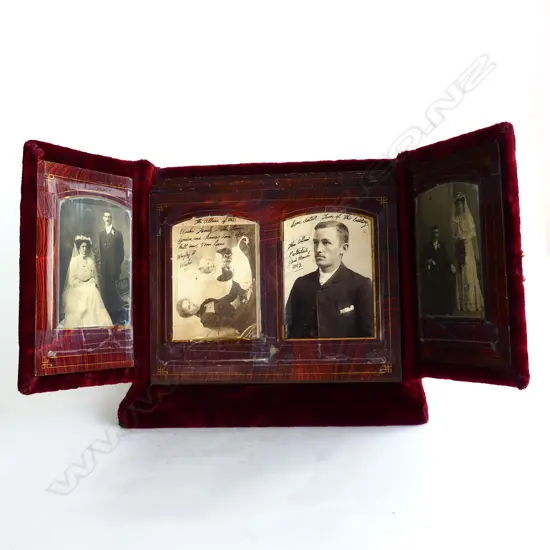 VICTORIAN TABLE STANDING RED VELVET PHOTO ALBUM W.330mm