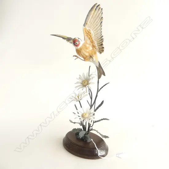 BONE CHINA & BRONZE NZ INTRODUCED & NATURALISED GOLDFINCH, ATTRIB. TO NZ HEREFORD FINE CHINA H. 420MM