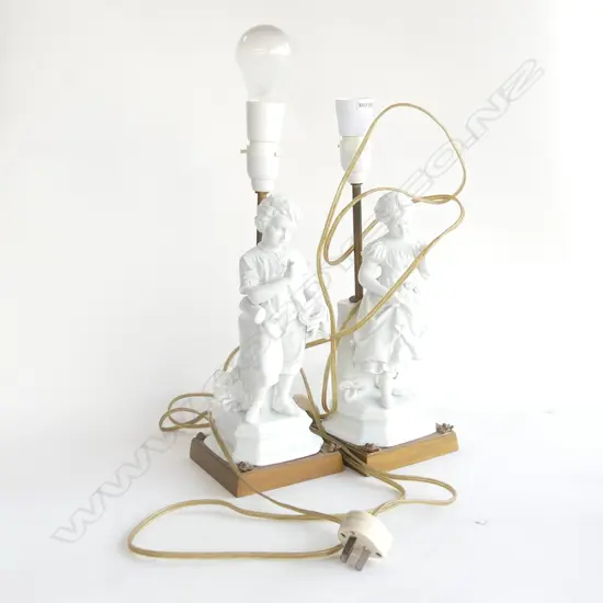 PR WHITE PORCELAIN LAMPS; BOY & GIRL H.370mm