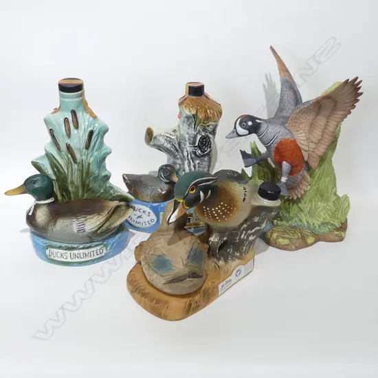 4 JIM BEAM NOVELTY 'DUCKS UNLIMITED' DECANTERS H.255mm