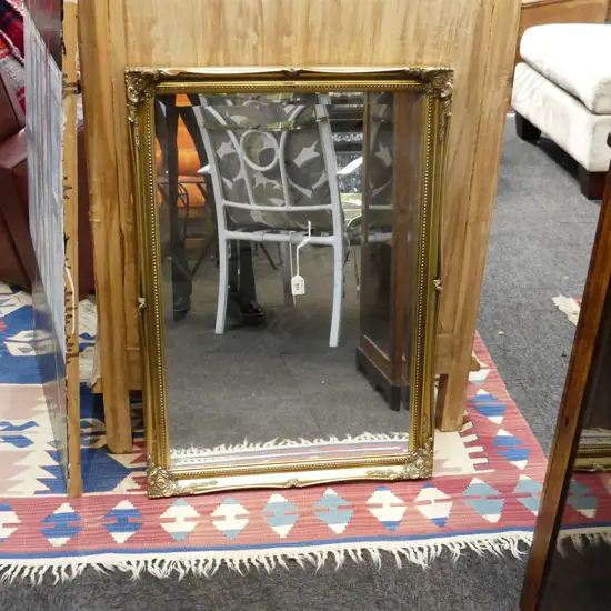 GILT FRAMED MIRROR 850x590mm - DAMAGE TO FRAME