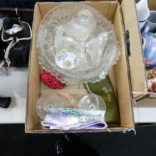 BOX LOT 2 GLASS BOWLS, 5 CHAMPAGNE GLASSES, NZ COINS ETC