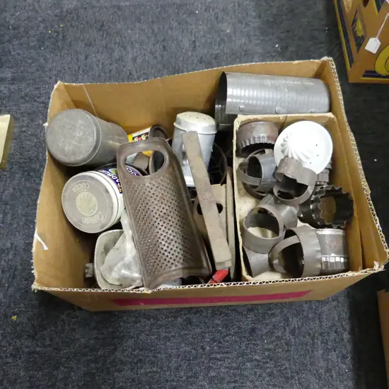 BIG BOX LOT ASST VINTAGE KITCHENALIA