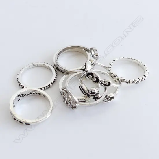9 SILVER TONE & STG SILVER RINGS 