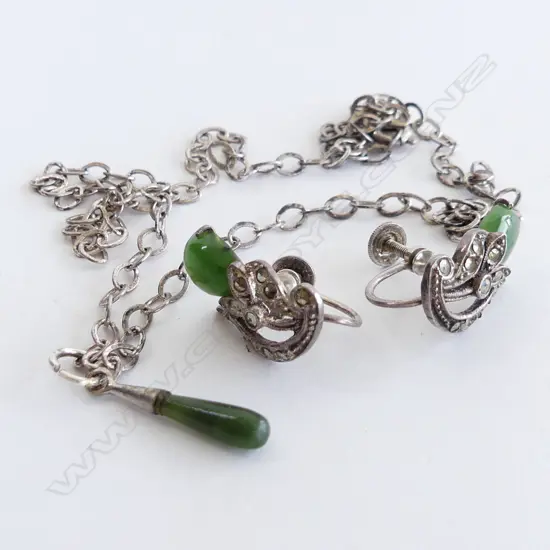 GREENSTONE DROP PENDANT & CHAIN & VINTAGE GREENSTONE & MARCASITE SCREW EARRINGS 