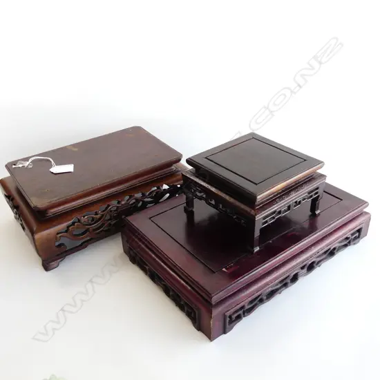 3 ORIENTAL WOODEN STANDS 145MMSQ, 290 X 195MM & 330 X 220MM