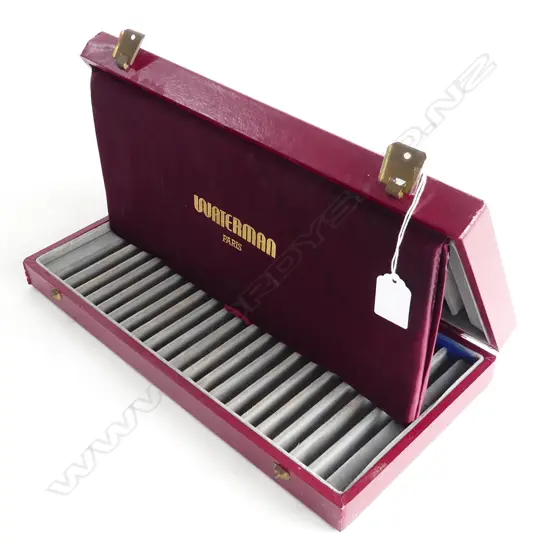 VINTAGE WATERMAN PENS FOLD OUT DISPLAY BOX FOR 40 PENS, L 350MM