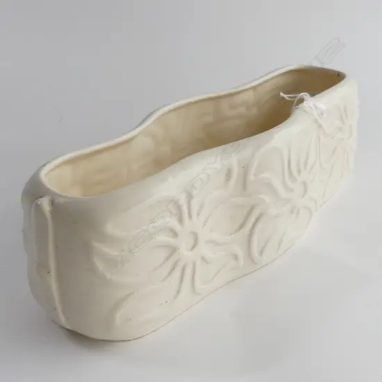 CROWN LYNN TROUGH VASE NO 107 L 260 MM