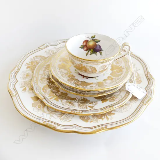 SPODE 'GOLDEN VALLEY' PART SET; DINNER PLATE, TRIO, SPARE SAUCER