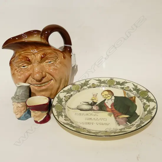 4 PCES ROYAL DOULTON CHINA; BARLEYCORN JUG, BURNS PLATE 240mm dia + 2 MINI TOBIES H.85mm