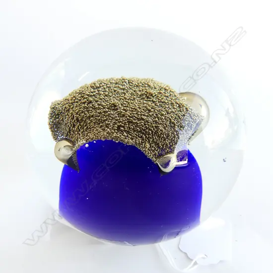 LG MURANO GLASS PAPERWEIGHT WITH GOLD ORNAMENT APPROX H. 100MM