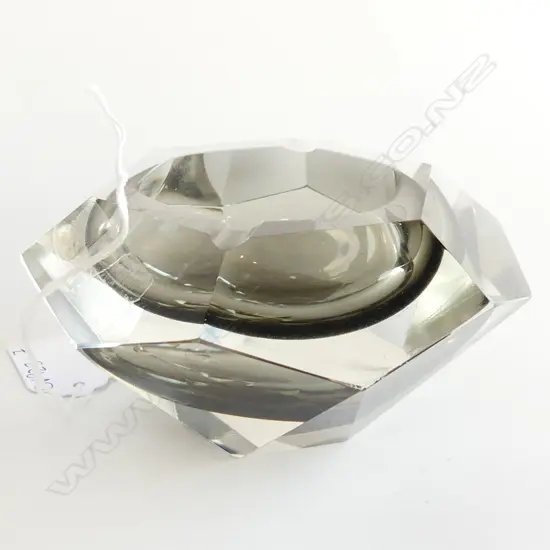MURANO FLAVIO POLI GREY FACET CUT GLASS ASHTRAY, DIA  120MM