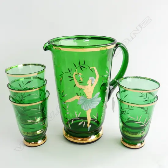 VINTAGE GREEN GLASS DRINKS SET; JUG & 5 GLASSES H.205mm