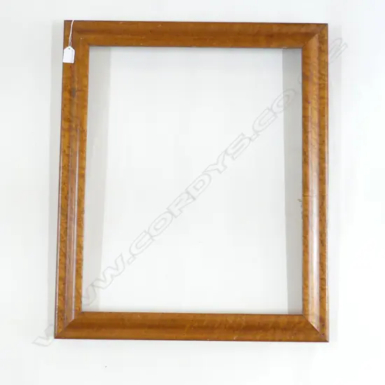 BIRDS EYE MAPLE FRAME 590x480mm mount size