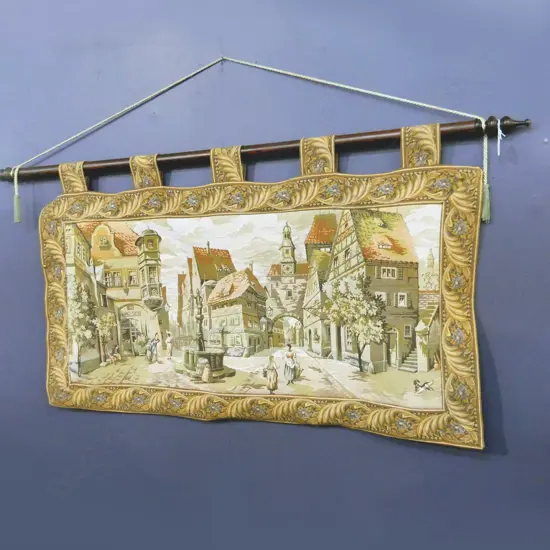 LGE TAPESTRY w. VILLAGE SCENE 700x1200mm