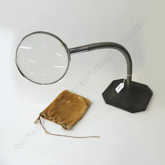 VINTAGE MAGNIFYER ON GOOSENECK STAND H. 480