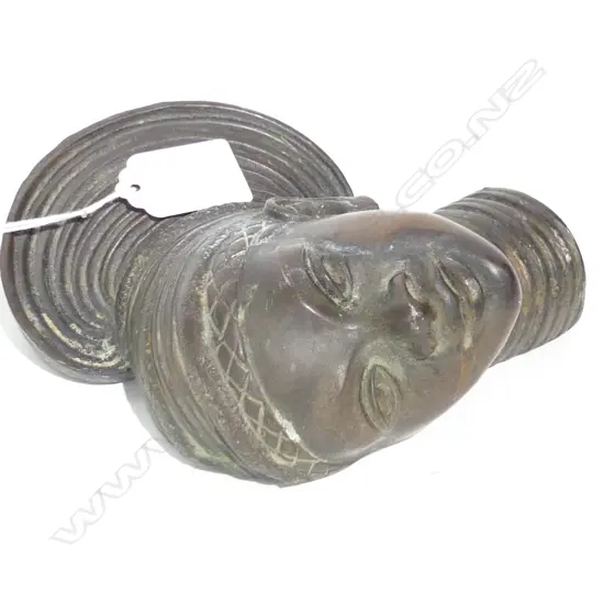 BRASS WALL PLAQUE - AFRICAN LADY'S HEAD H,