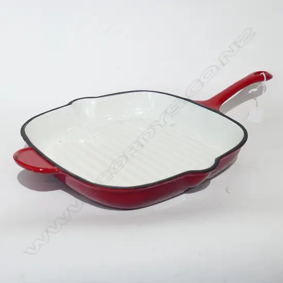 RED CAST IRON FRYPAN DIA 320MM