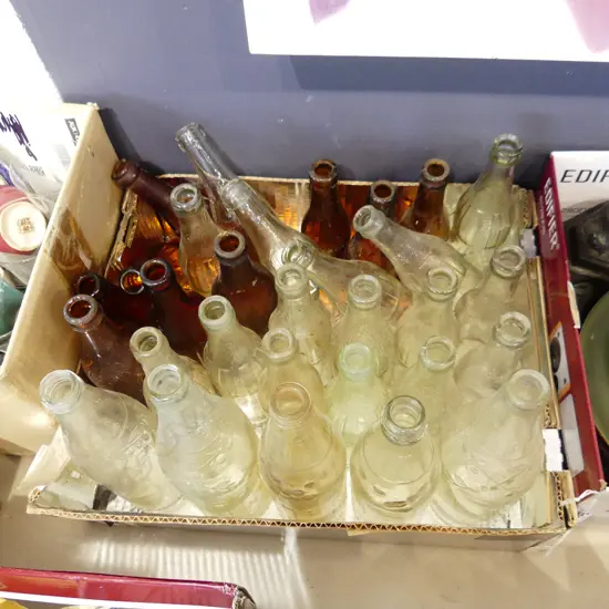 BOX LOT VINTAGE BOTTLES; GREY & MENZIES ETC