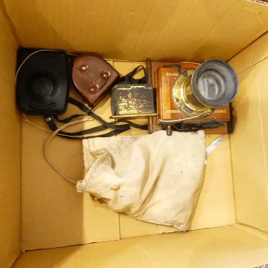 ASST. VINTAGE CAMERA GEAR; LENS ETC