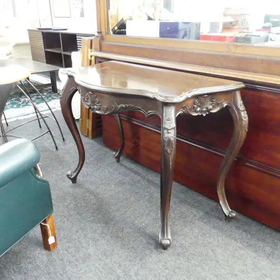 MAHOGANY HALL TABLE WITH CABRIOLE LEGS, L.940MM