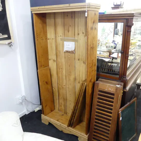 PINE 4 SHELF BOOKCASE. SCROLL SHAPED BASE.H. 1720mm