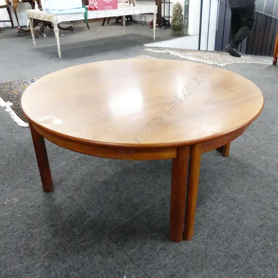VINTAGE / MID CENTURY STYLE TEAK COFFEE TABLE 950mm dia **RTV**
