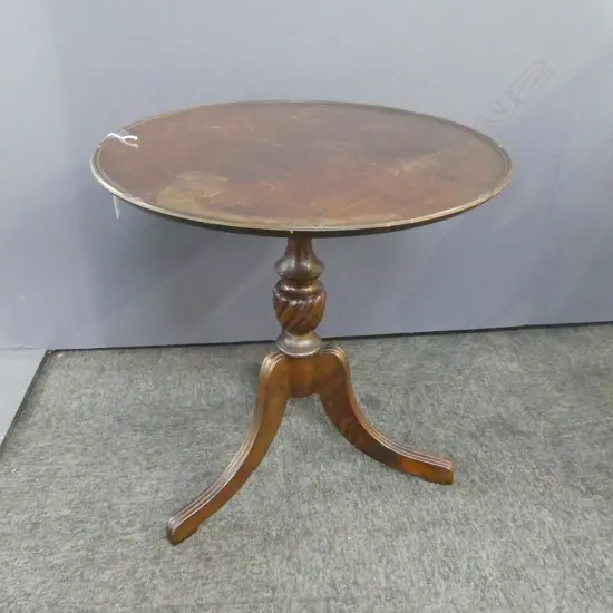 WOODEN WINE TABLE - DIA 500MM