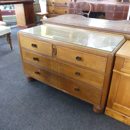 OAK CHEST OF DRAWERS