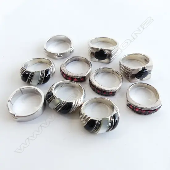 10 ASST STG SILVER DRESS RINGS, SOME WITH STONES, 61.5GMS
