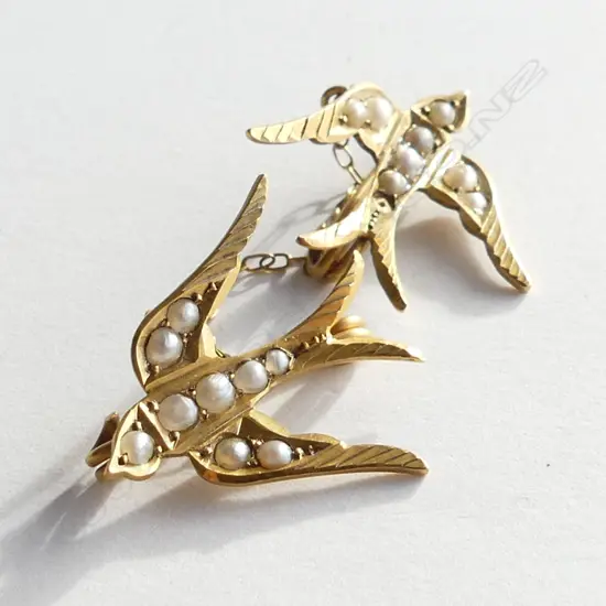 VICTORIAN 9CT GOLD SWALLOW BROOCH 3.19GMS