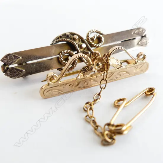 2 9CT GOLD VICTORIAN BAR BROOCHES 4.64GMS 