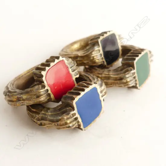 4 ASST BRONZE & COLOURED RESIN RINGS BY KIM BRICE, 2017