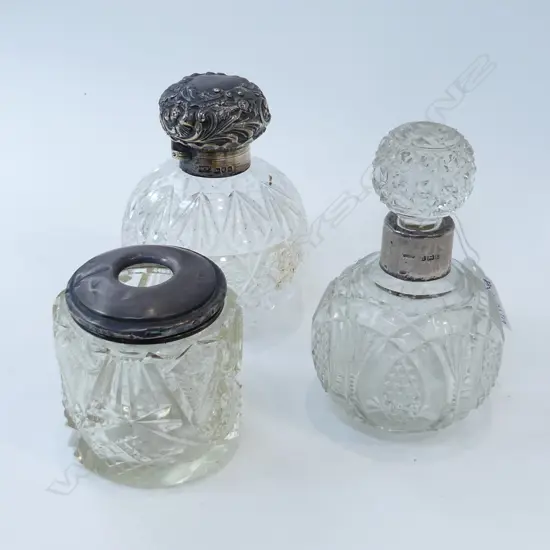 3 STG CAPPED CRYSTAL BOTTLES H.125mm ( faults)