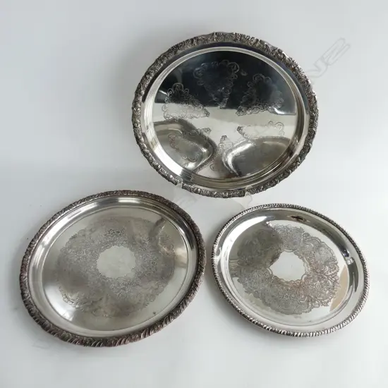THREE HEAVY SILVER PLATED CIRCULAR SERVING TRAYS, DIA 360, 350 & 300MM