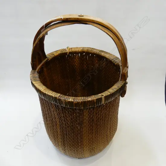 LG ORIENTAL WOVEN BASKET H.650mm